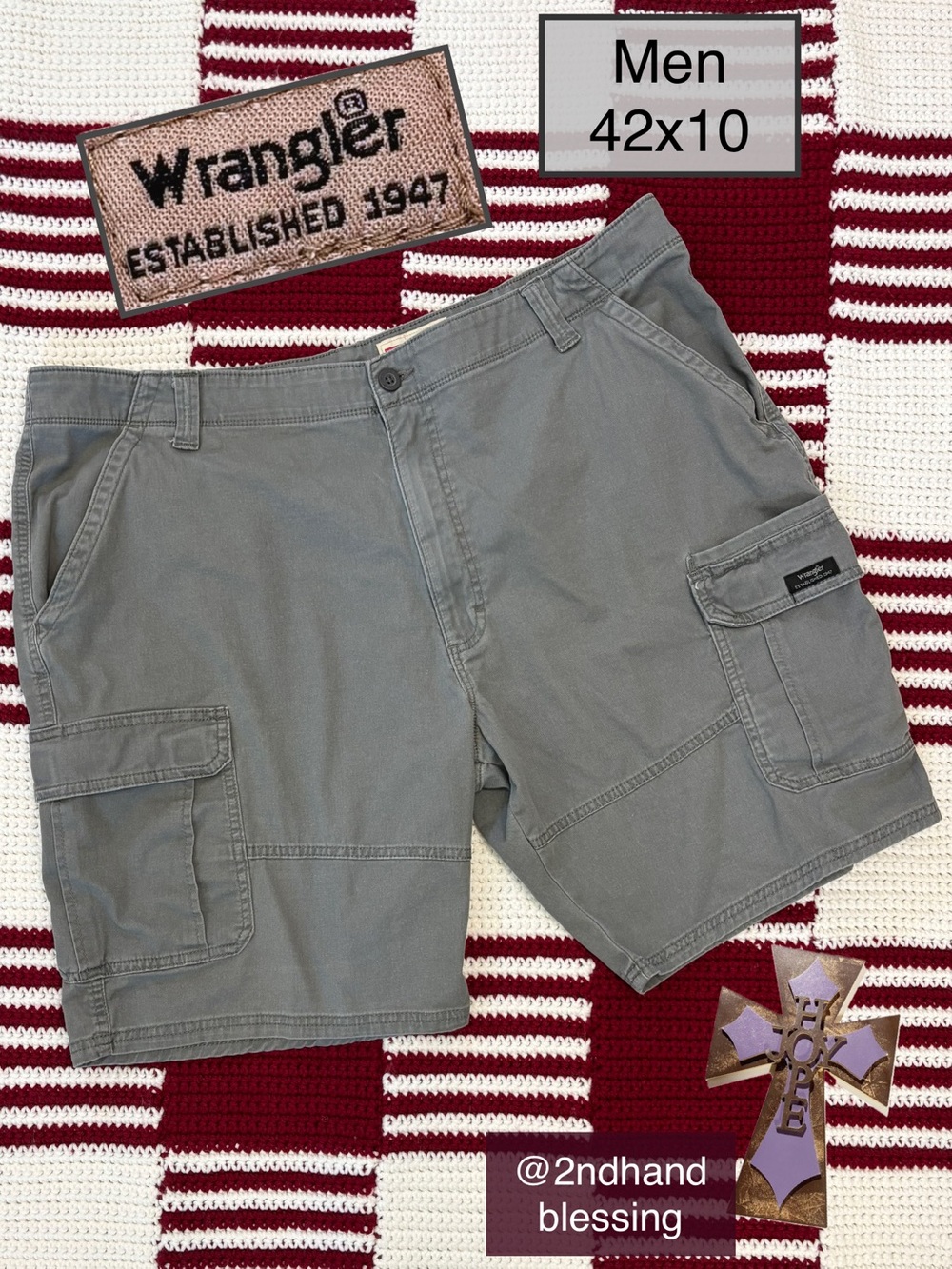 Wrangler Men’s Relaxed Fit Cargo Shorts Gray Sz 42x10, Utility Multi Pocket
